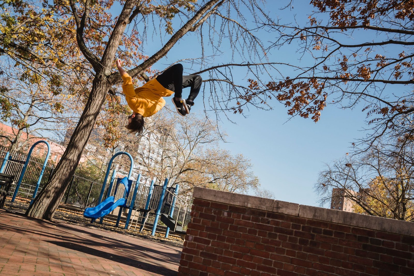 How to Train Parkour Solo Without a Coach, Safely