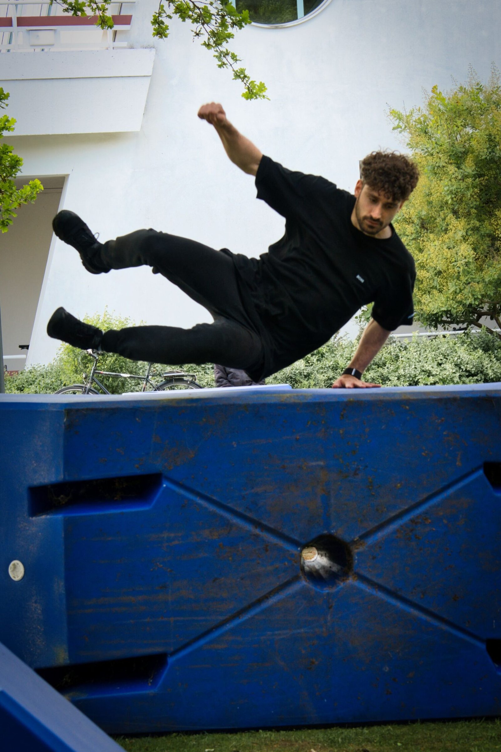 How to Do a Speed Vault Correctly
